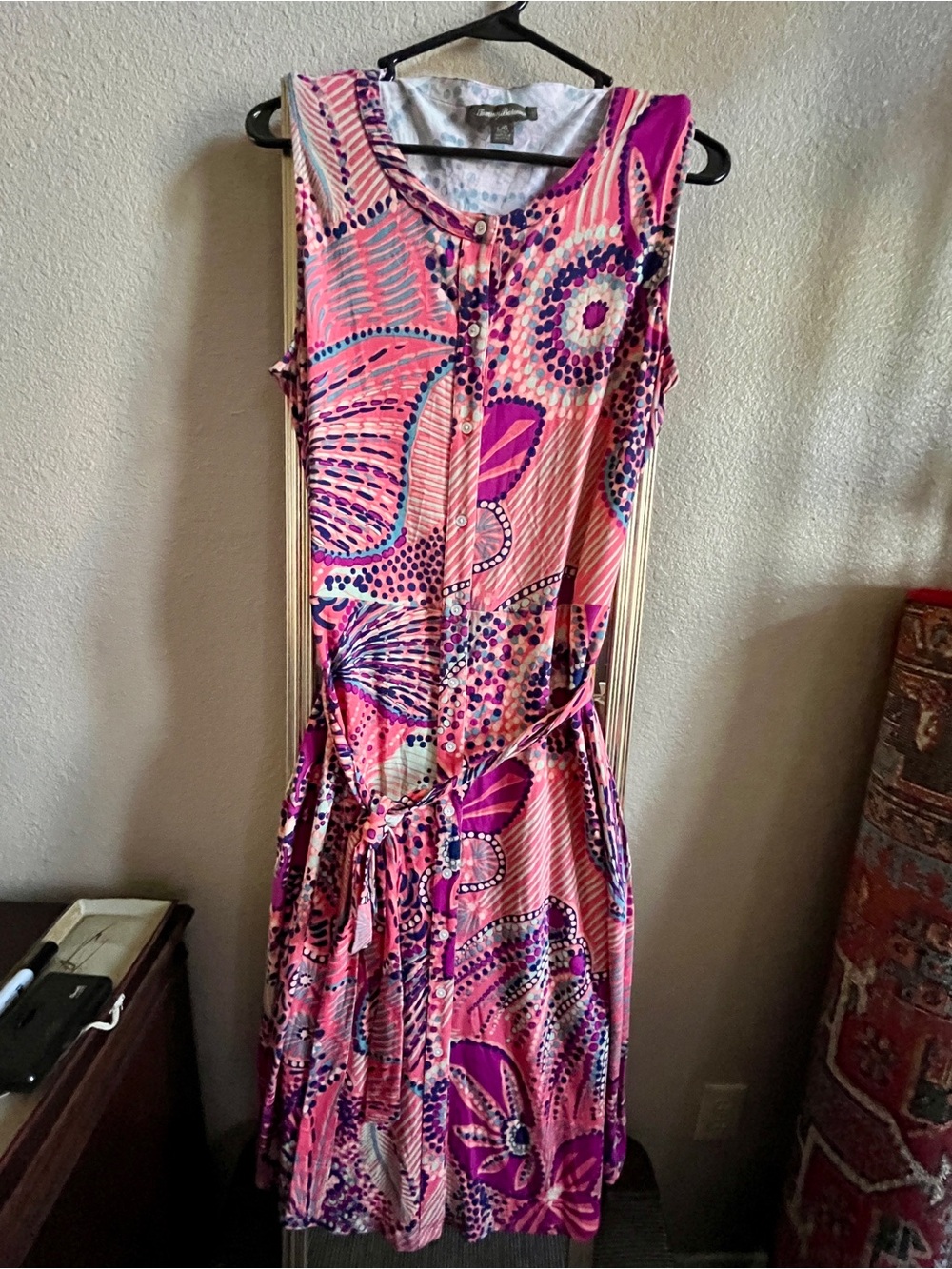 Tommy Bahama Ladies Carnival Lights Print Midi Dress.